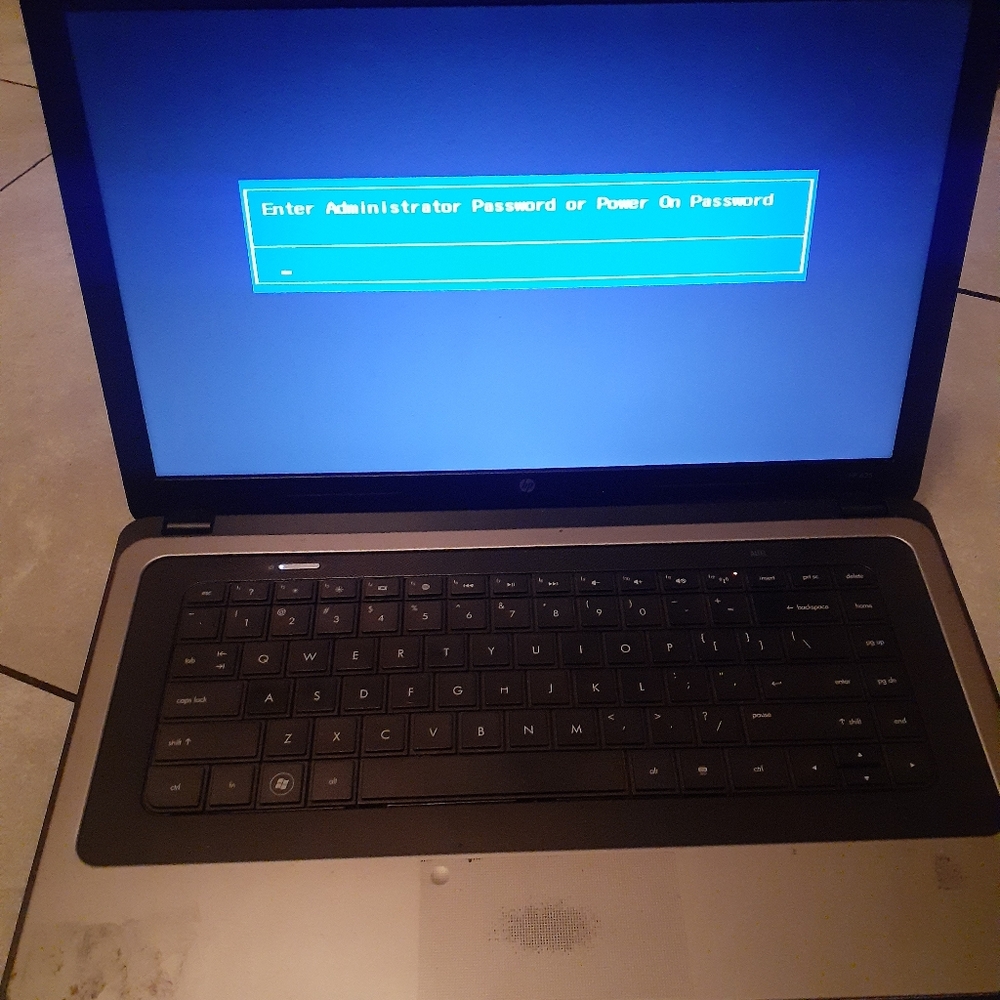 Hp 635 laptop /read description